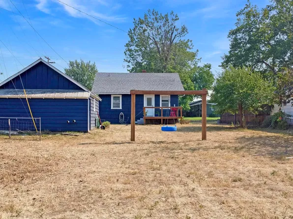 712 Highland Ave, Clarkston, WA 99403