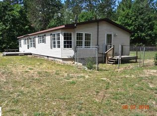 1898 Croll Rd, Beaverton, MI 48612