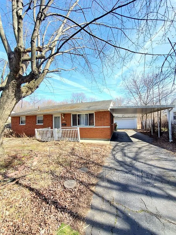 1124 Olney Dr photo 1