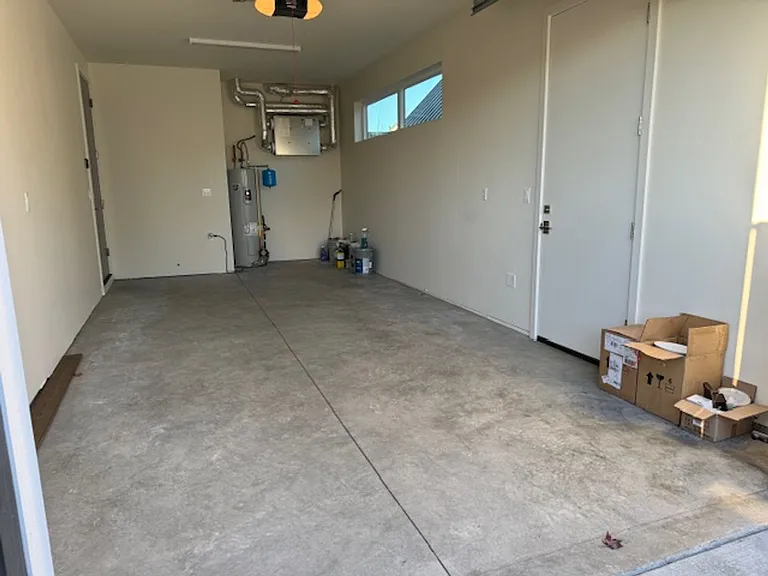 3270 NW Celilo Ln — Photo 14
