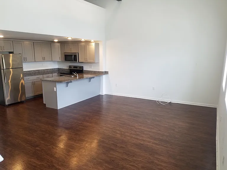 2231 Bryn Mawr Ave #12 — Photo 4