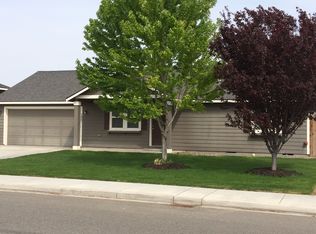 5905 Maryhill Ln, Pasco, WA 99301