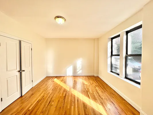 Rented by A&E Real Estate Management | media 5