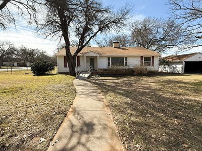 1330 Edgewood Ave, Graham, TX, 76450