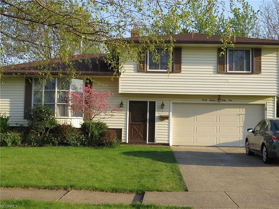 1st image of 2741 Friar Dr