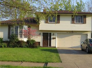 2741 Friar Dr, Parma, OH