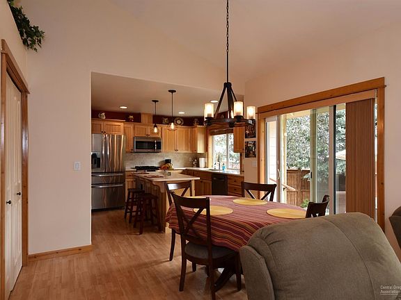 5th image of 60874 Sawtooth Mountain Ln
