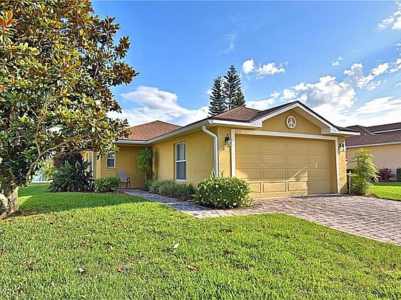 2nd image of 4211 Berwick Dr