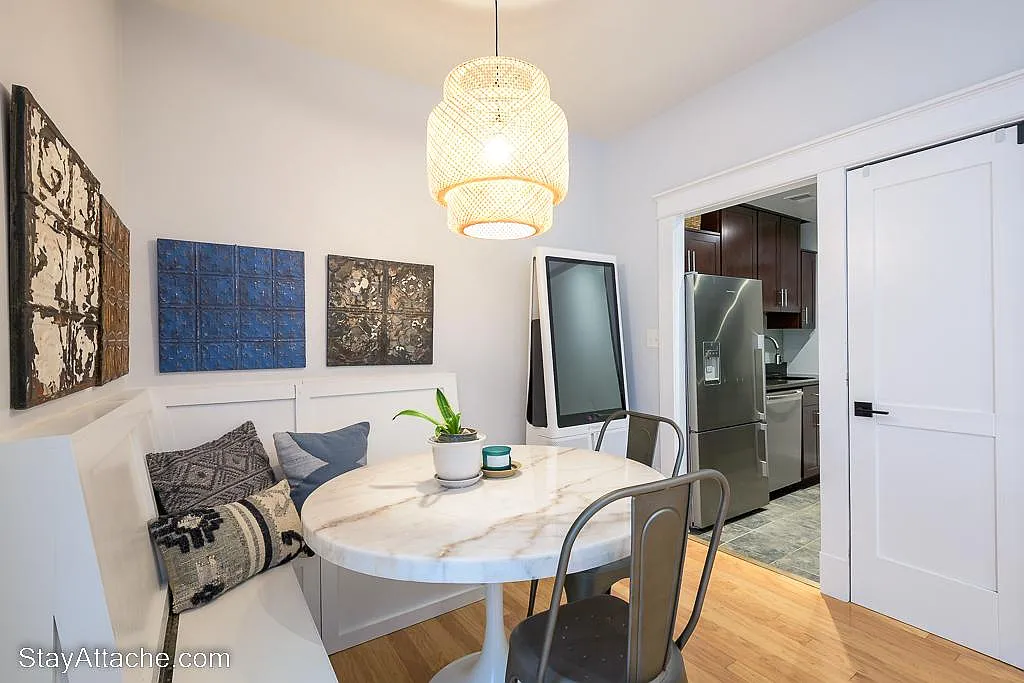 Building Photo - 1313 Vermont Ave NW #12