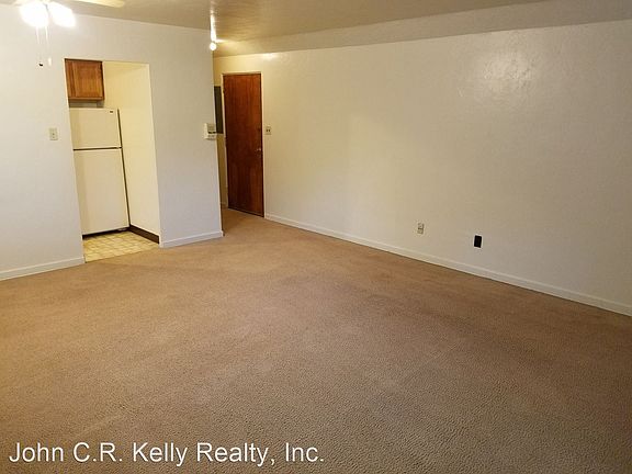 5th image of 400 4th St APT 4