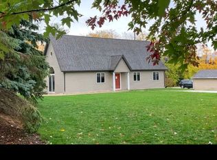 922 Elsie St, Fort Atkinson, WI 53538