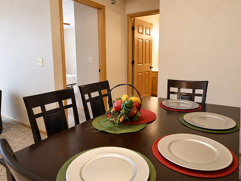Berry Pointe Luxury Apartments — Photo 49