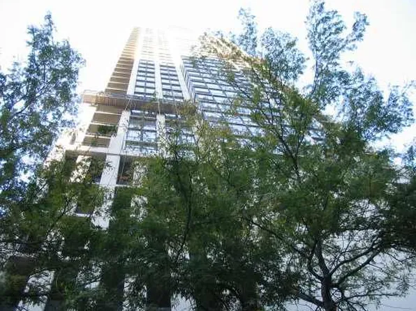 1122 N Clark St, Chicago, IL