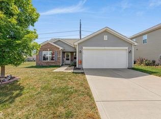 5785 White Pine Rd, Whitestown, IN 46075