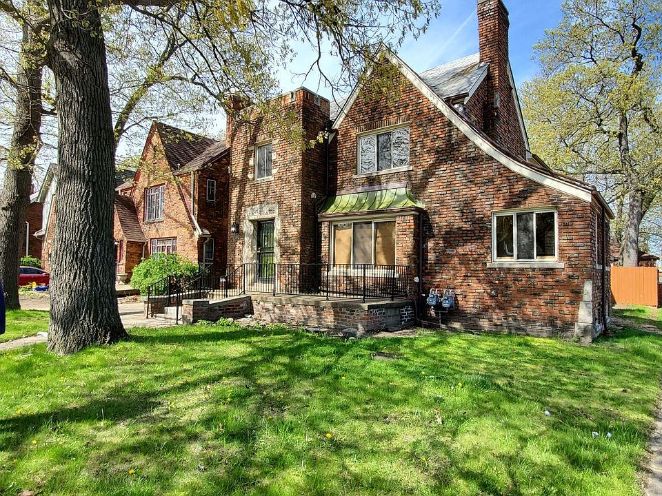 1st image of 18115 Roselawn St #1