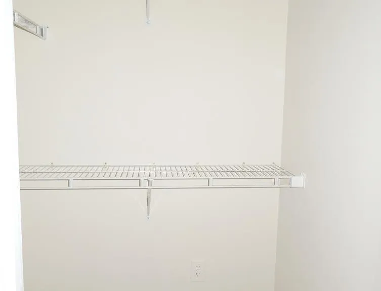 3945 Kathryn Jean Ct — Photo 24