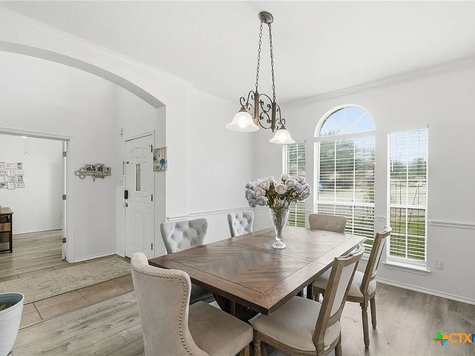 1410 Katie Lynch Dr
