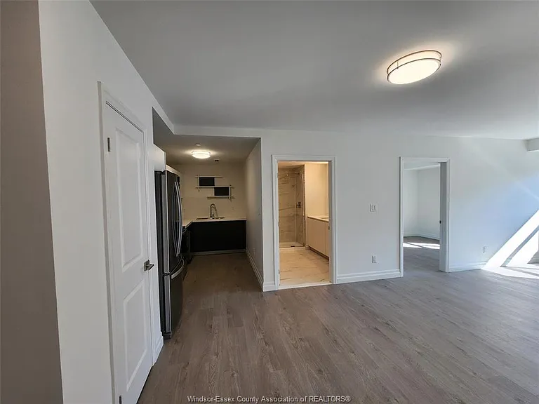 3290 Stella Cres #408 — Photo 4