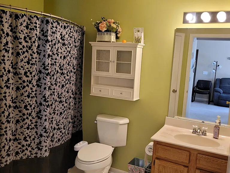 4657 Court Yard Dr — Photo 14