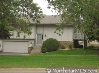 7596 E Fish Lake Rd, Maple Grove, MN 55311