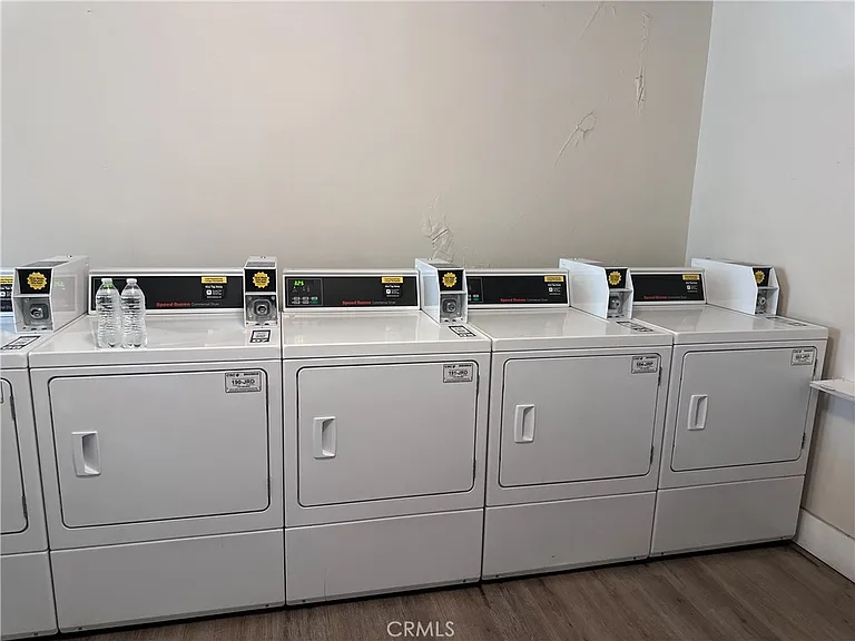 10240 Camarillo St — Photo 15