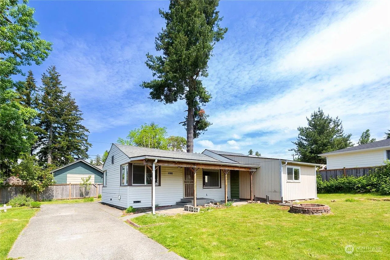 4 bed, 1560 sqft, $2,950 — Photo 3