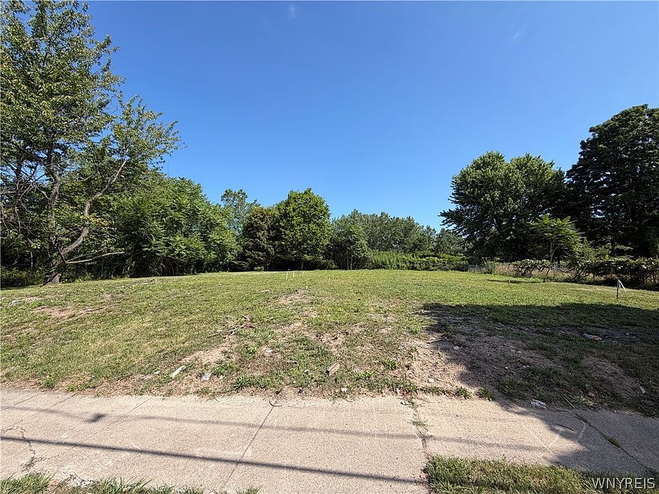 1st image of 688 S Division St Lot 20