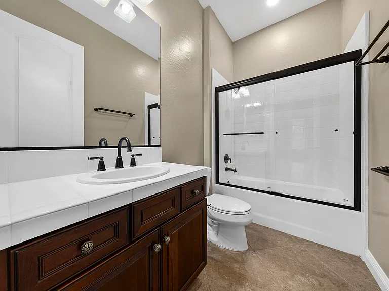 2776 Liberation Dr — Photo 12