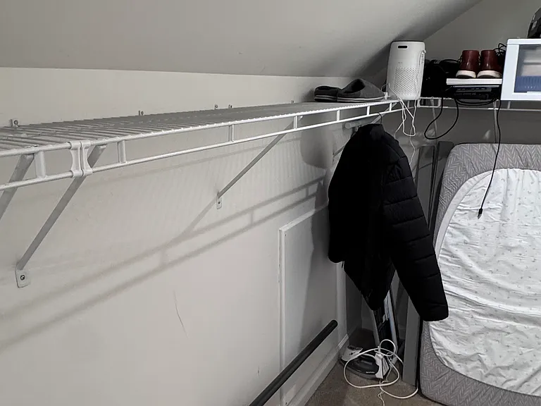 4th floor walk in closet