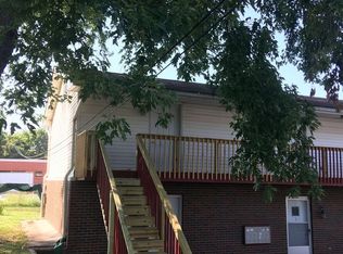 830 N Bond St APT 06, Springfield, IL 62702