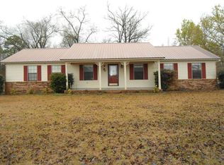 2163 Huxford Rd, Atmore, AL 36502
