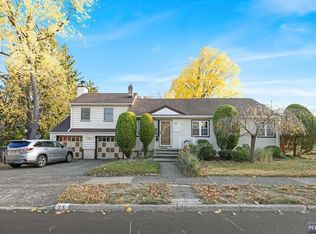 73 Cornwall Rd, Glen Rock, NJ 07452