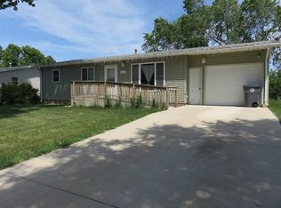 209 Davis St S, Burlington, ND 58722