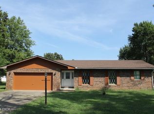 3104 Edgewood Park, Marion, IL 62959