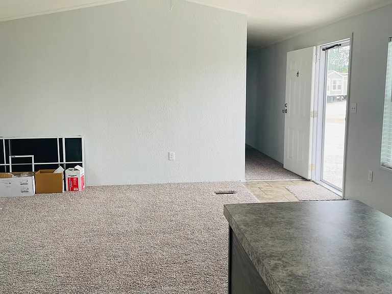 1720 Coral Rd — Photo 3