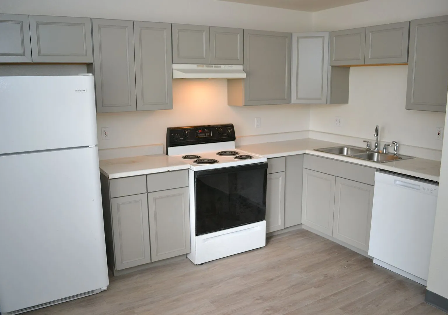 80-82 Blackburn Lane — Photo 4