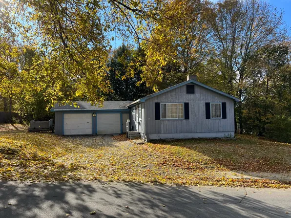 39 Pendleton Street, Brewer, ME 04412