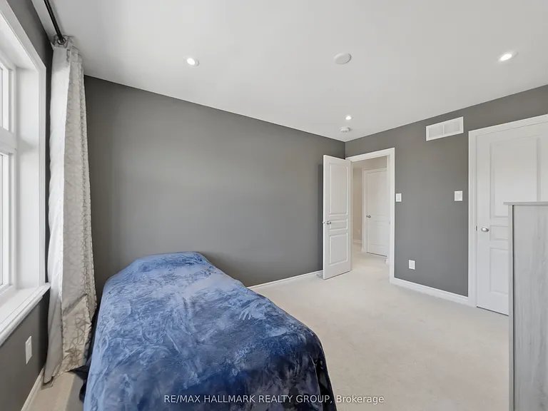595 Compass St — Photo 23