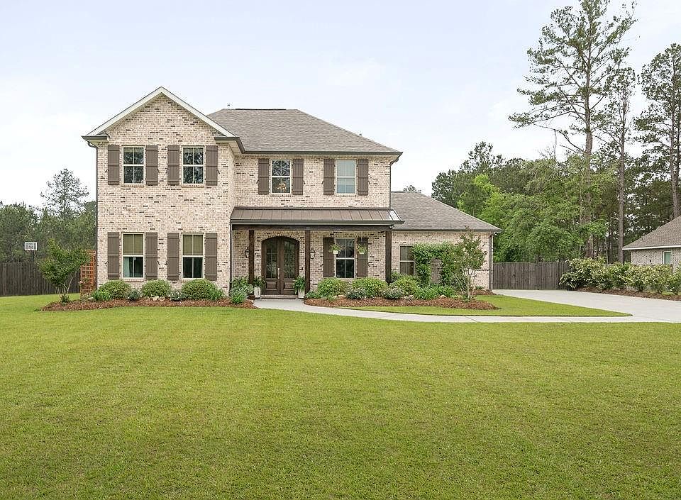 1st image of 707 Odessa Ln