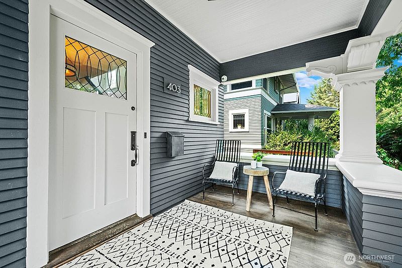 3rd image of 403 18th Avenue E
