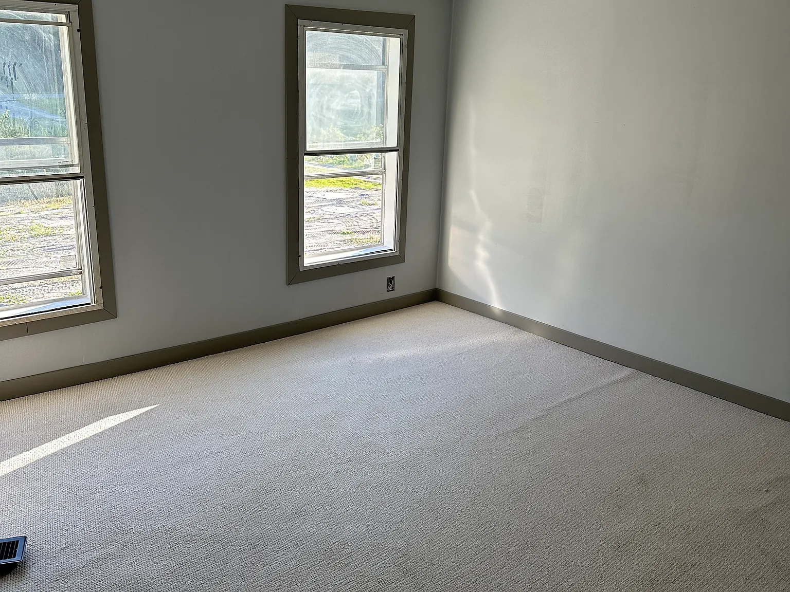 2114 Rutledge Rd — Photo 4