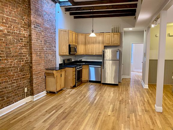 3rd image of 160 Steuben St APT 4