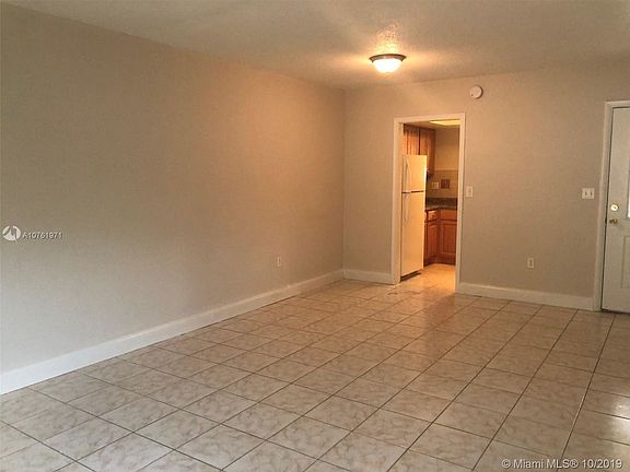 4th image of 6837 NW 30th St #7