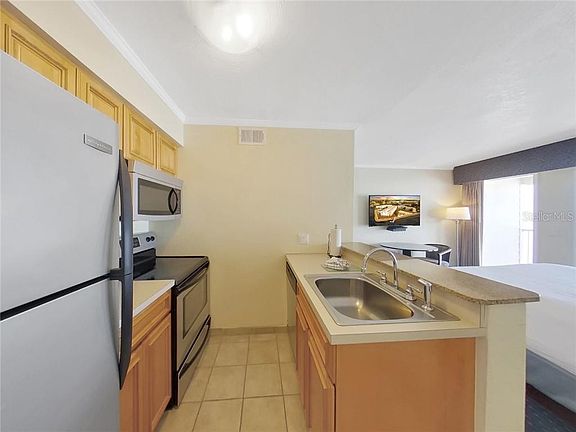 4th image of 2506 N Rocky Point Dr #402