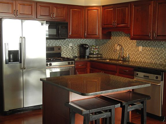 5th image of 6070 W Lakeview Dr
