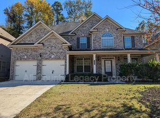 3584 Hideaway Ln, Loganville, GA 30052