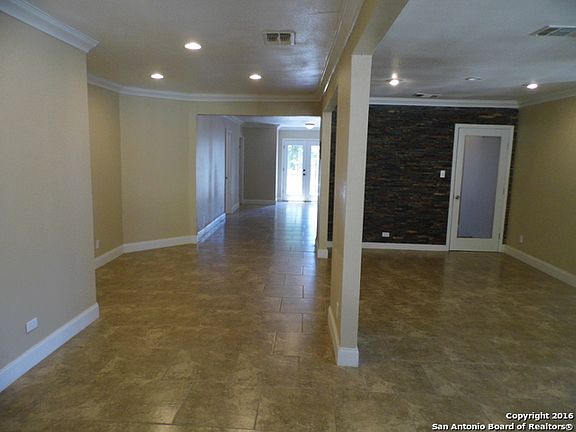 3rd image of 2364 W Mulberry Ave