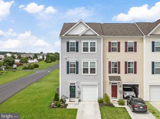 9 Horace Ct, Bunker Hill, WV 25413