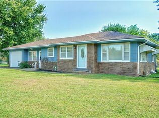 2000 E Golf Hill Dr, Excelsior Springs, MO 64024