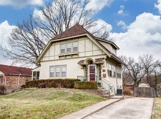 142 W Sharon Rd, Cincinnati, OH 45246